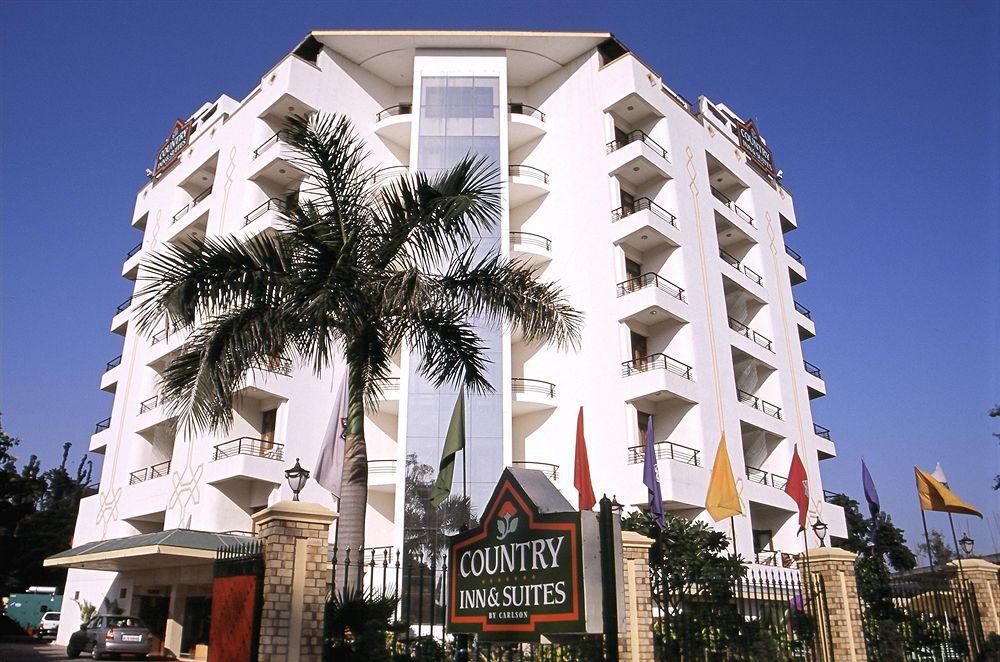 Country Inn & Suites Haridwār Exterior foto